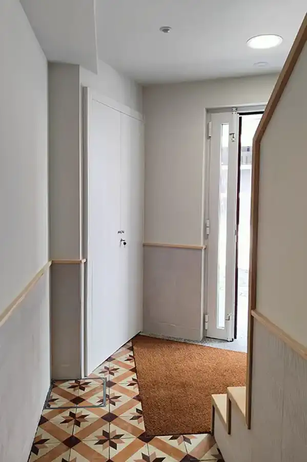 entrada edificio vista interior